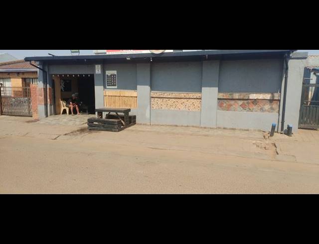 BUSINESS FOR SALE IN MAKULONG